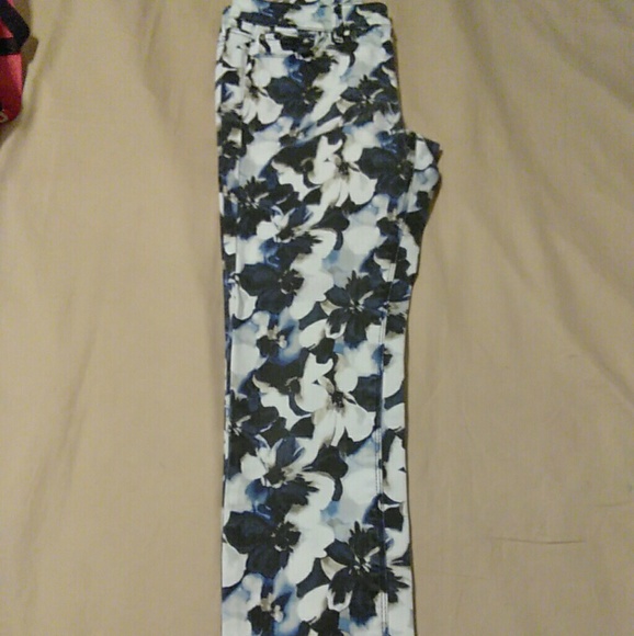 White Housqwe Black Market Floral Print Slim Ankle - Picture 4 of 7